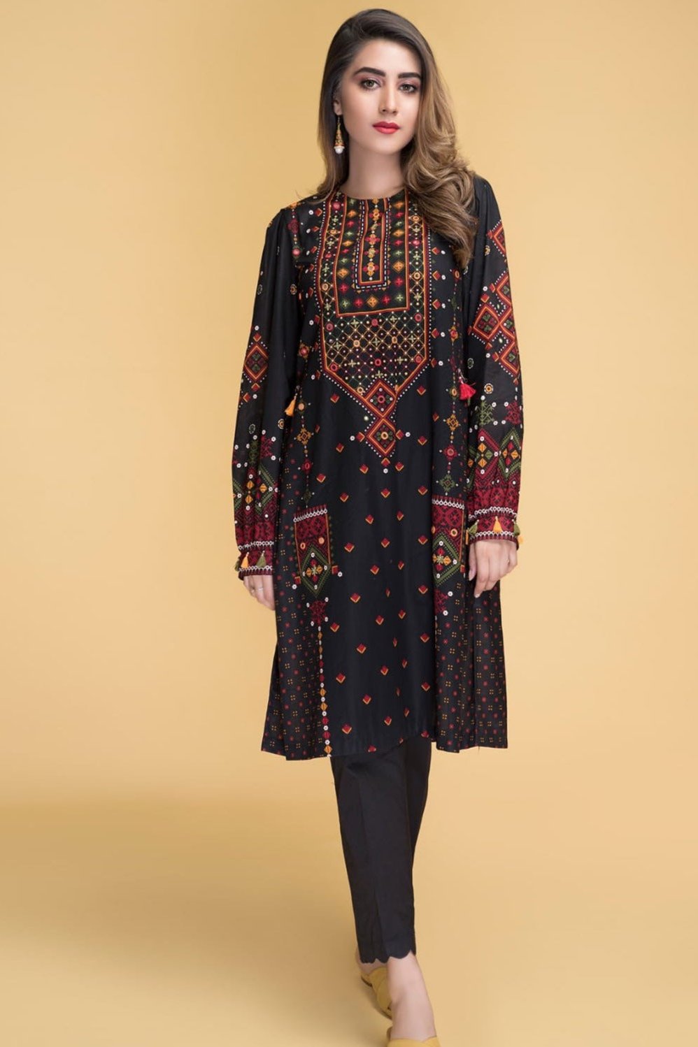 SP-KS770 Lawn Unstitched Embroidered 2pc Suit - Shaa Posh