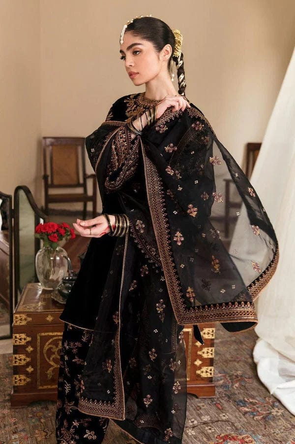SP-804 Sequence Embroidered 9000 Micro Velvet 3Pc With Organza Embroidered Dupatta - Shaa Posh