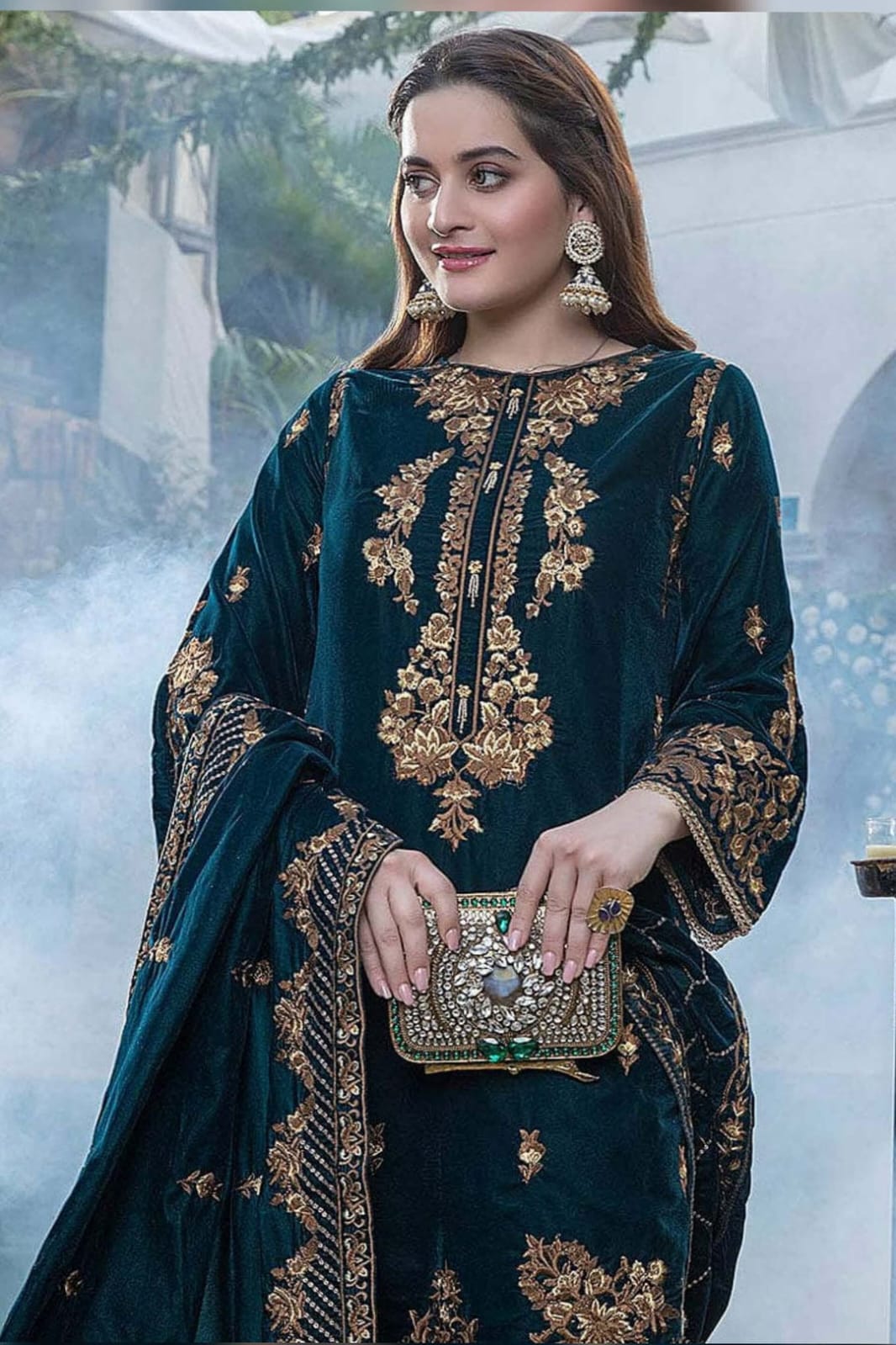 SP-1060 Sequence Embroidered Micro 9000 Gram Velvet 3Pc With Velvet Embroidered Shawl - Shaa Posh