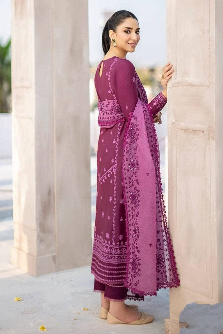 SP-CS84 Lawn Unstitched Embroidered 3pc Suit With Organza Embroidered Dupatta - Shaa Posh