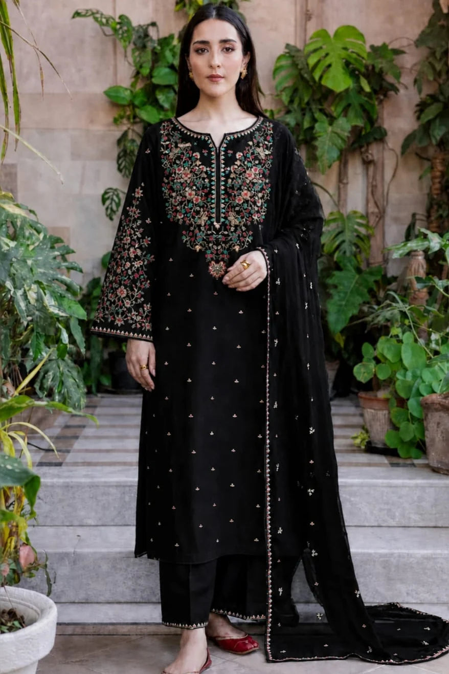 SP-D2800 (8.2 Meters) Unstitched Fully Embroidered Dhanak Suit With Embroidered Dhanak Shawl