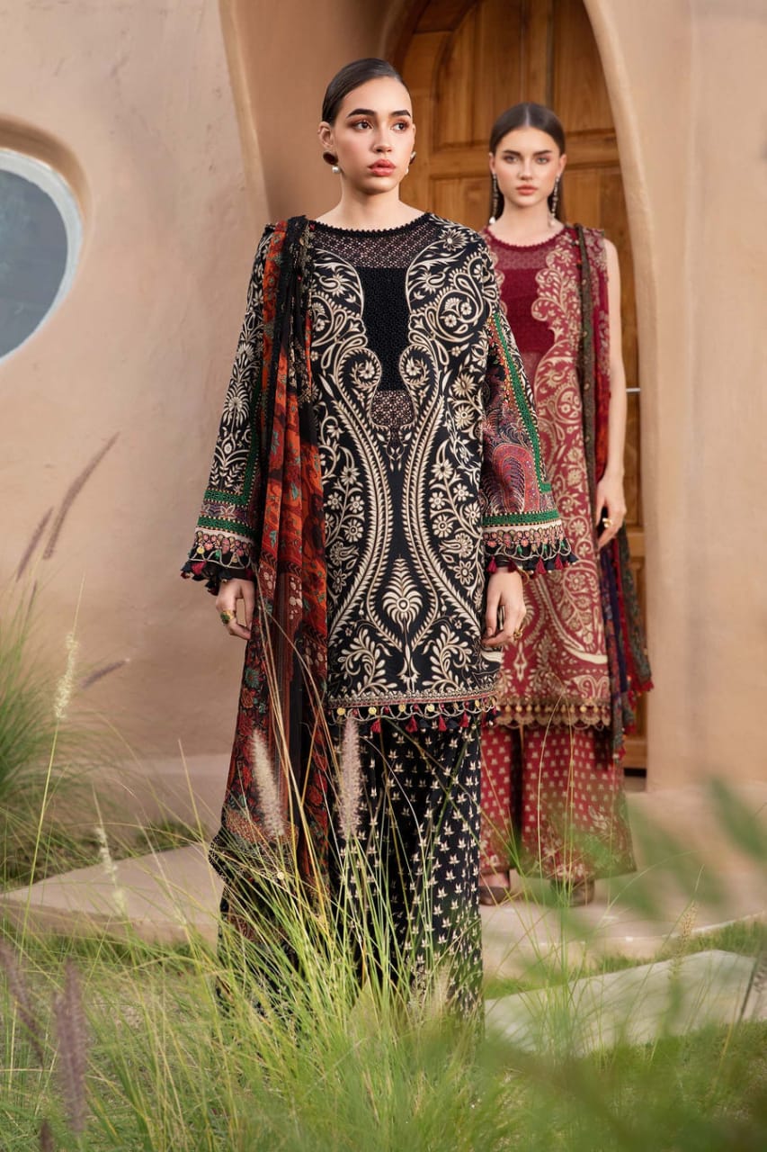 SP-MB466 Unstitched Digital Printed Lawn Suit 3pc With Voil Lawn Digital Printed Dupatta & Embroidered Patches - Shaa Posh