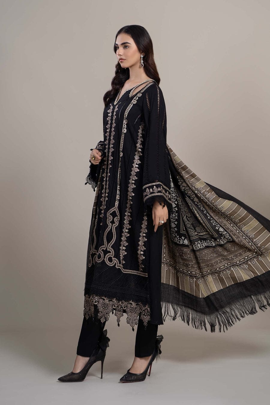 SP-49 Unstitched Embroidered Dhanak Suit With Embroidered Dhanak Shawl - Shaa Posh