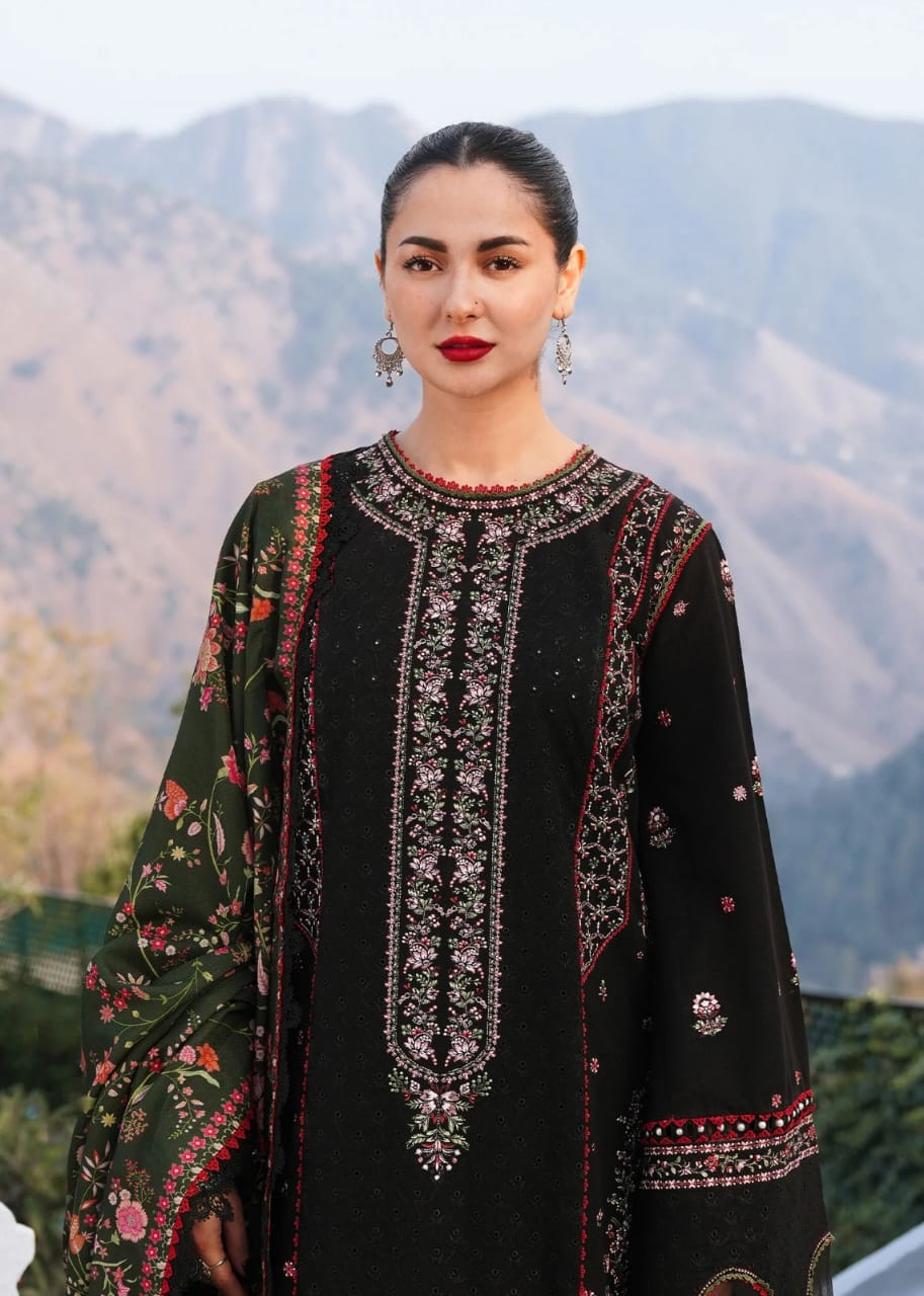 SP-MB520 Dhanak Embroidered Suit With Digital Printed Woolen Shawl - Shaa Posh