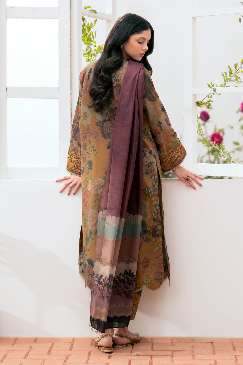 SP-BQ01 Digital Printed Khaddar Suit 3pc with Khaddar Digital Printed Dupatta & Embroidered Patches - Shaa Posh