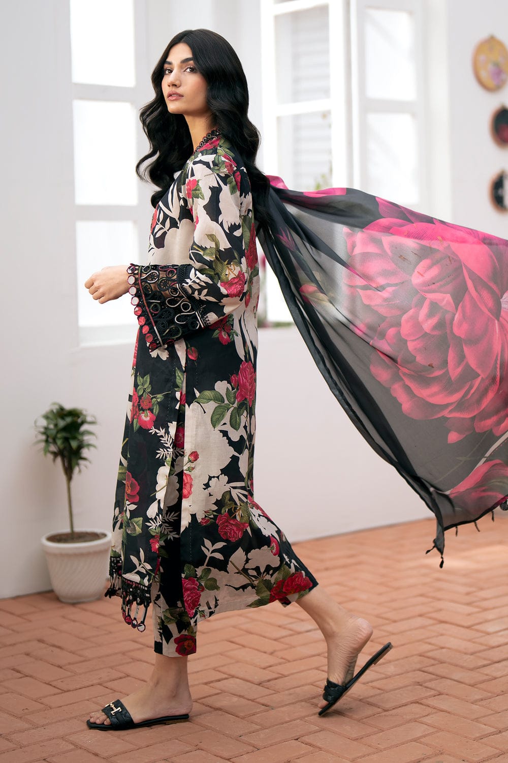 SP-BQ36 Digital Printed Khaddar Suit 3pc with Khaddar Digital Printed Dupatta - Shaa Posh
