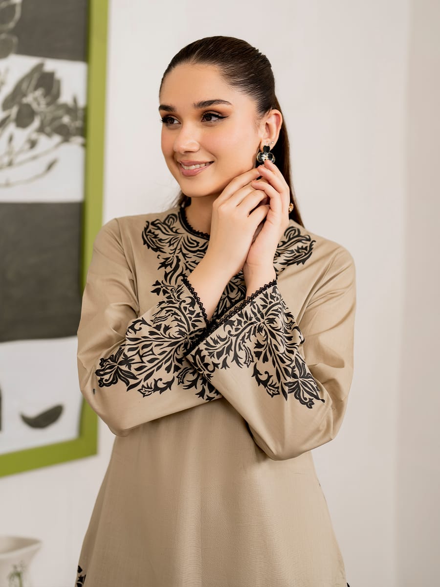 SP-SPL746 Unstitched Embroidered Dhanak Suit 3pc With Digital Printed Woolen Shawl - Shaa Posh