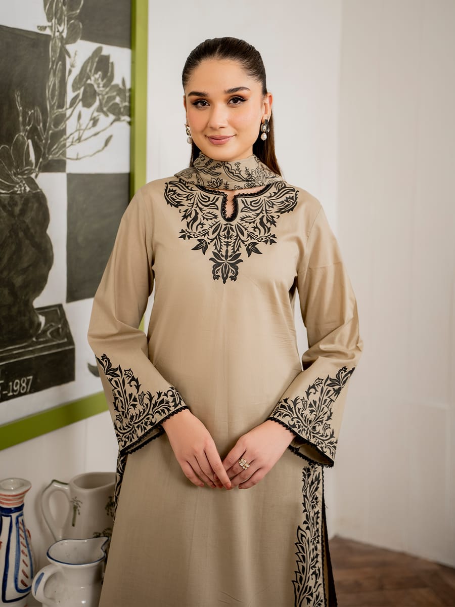 SP-SPL746 Unstitched Embroidered Dhanak Suit 3pc With Digital Printed Woolen Shawl - Shaa Posh