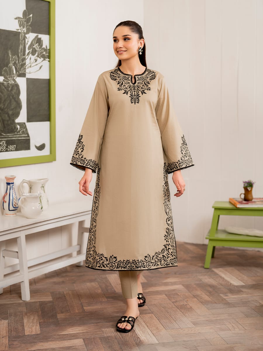 SP-SPL746 Unstitched Embroidered Dhanak Suit 3pc With Digital Printed Woolen Shawl - Shaa Posh