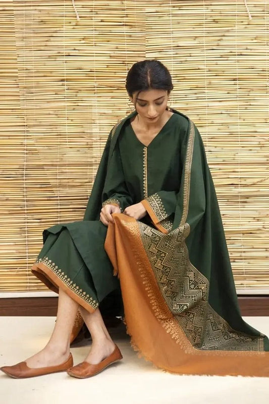 SP-1075 3Pc Unstitched Dhanak Suit with Printed Woolen Shawl - Shaa Posh