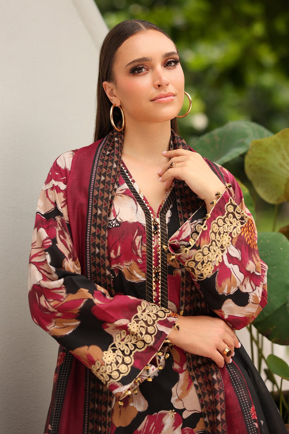 SP-BQ38 Digital Printed Khaddar Suit 3pc with Khaddar Digital Printed Dupatta & Embroidered Patches - Shaa Posh