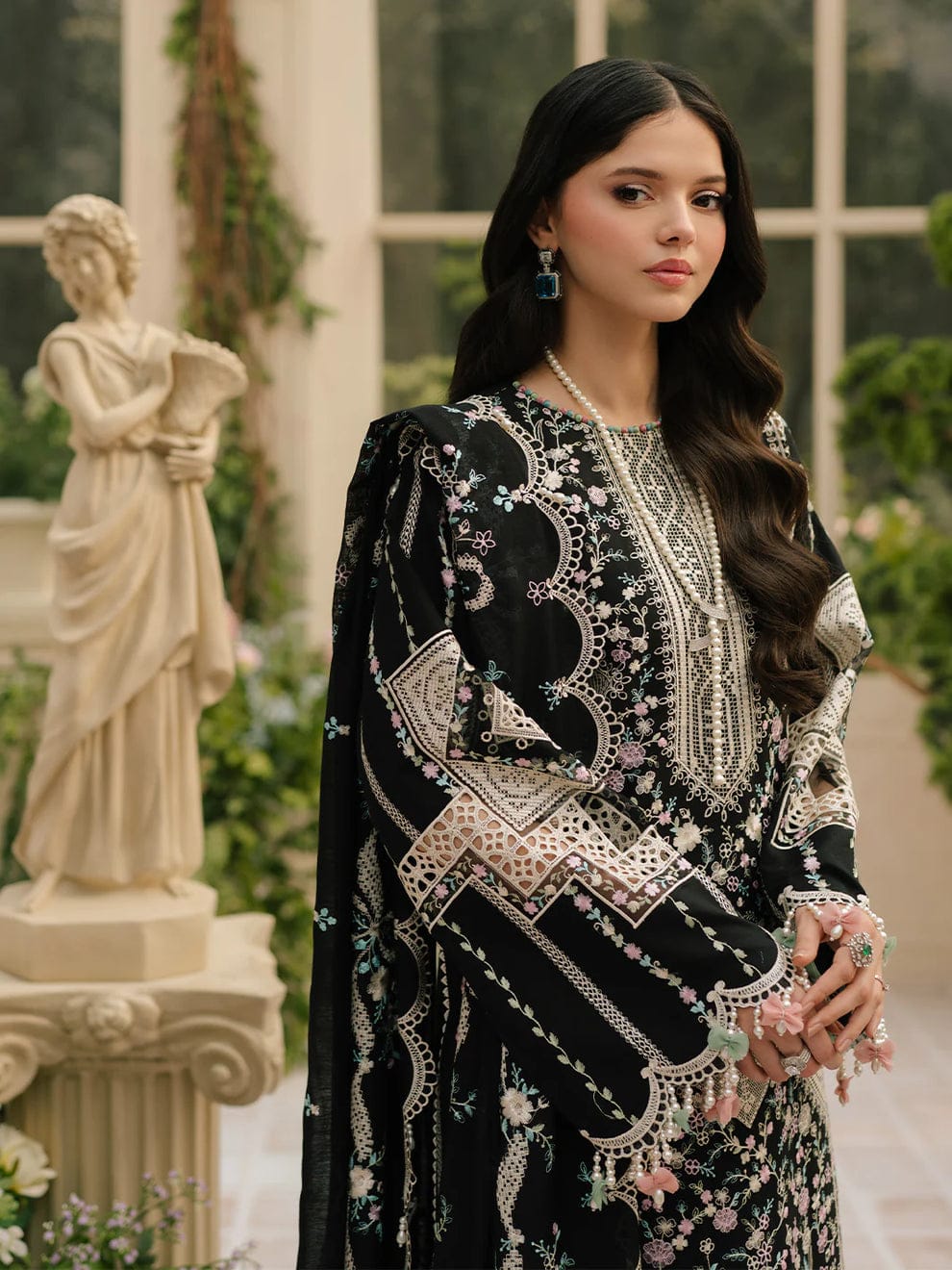 SP-BIL06 Lawn Embroidered 3pc Suit With Bamber Chiffon Embroidered Dupatta - Shaa Posh