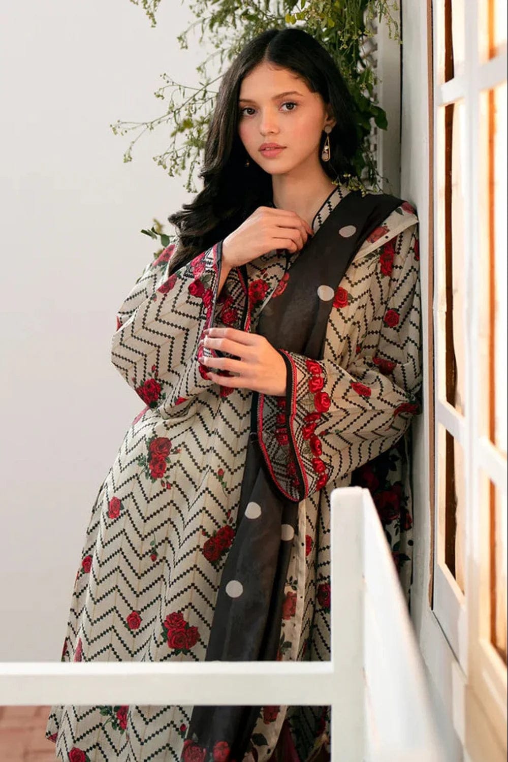 SP-BK178 Khaddar 3pc Digital Printed Suit With Digital Printed Khaddar Dupatta - Shaa Posh