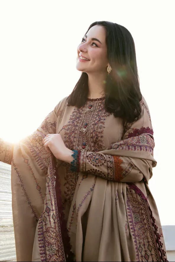 SP-FL895 Unstitched Heavy Embroidered Dhanak Suit With Embroidered Dhanak Shawl - Shaa Posh