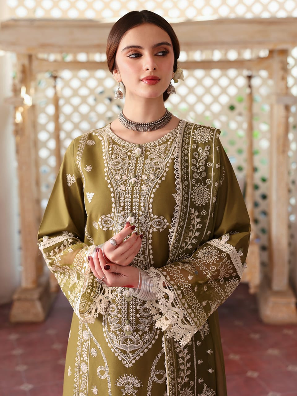 SP-MR590 Unstitched Heavy Embroidered Dhanak Suit With Embroidered Dhanak Shawl - Shaa Posh