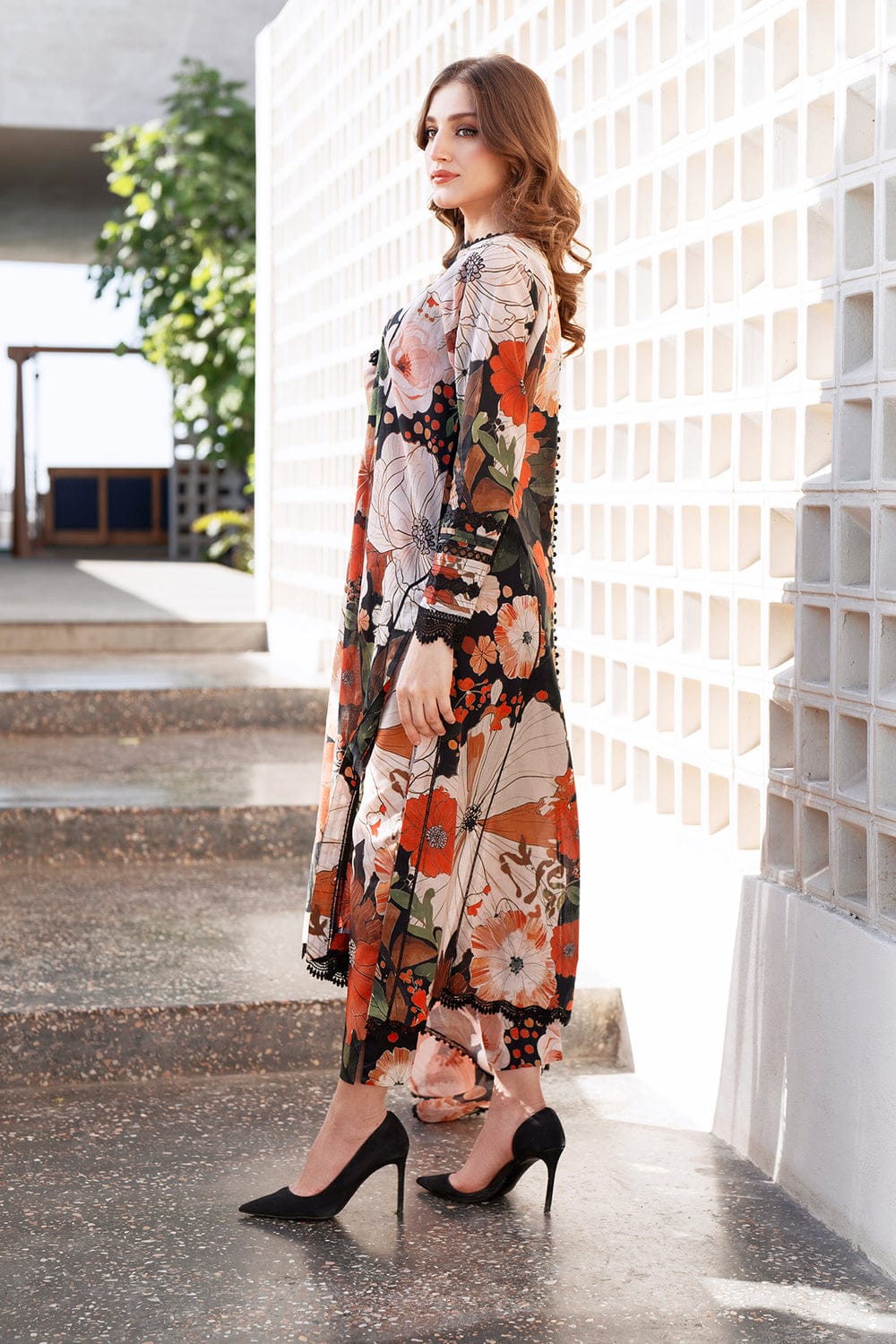 SP-BQ35 Digital Printed Khaddar Suit 3pc with Khaddar Digital Printed Dupatta & Embroidered Patches - Shaa Posh