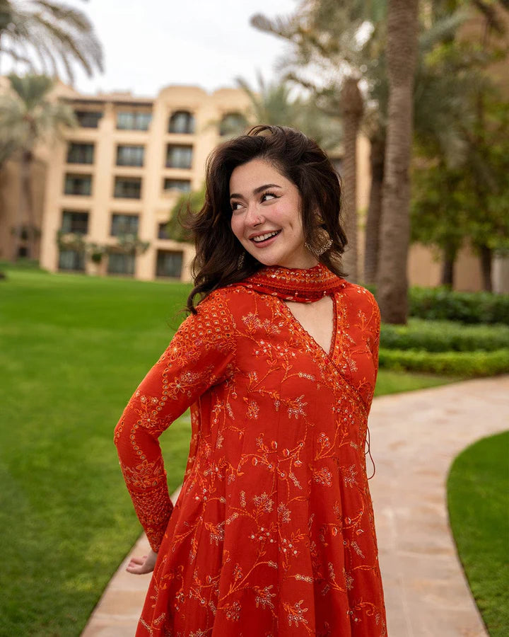 Embroidered 3-piece lawn suit by Shaa Posh featuring a fully embroidered unstitched frock, printed cotton lawn fabric, and matching dupatta.