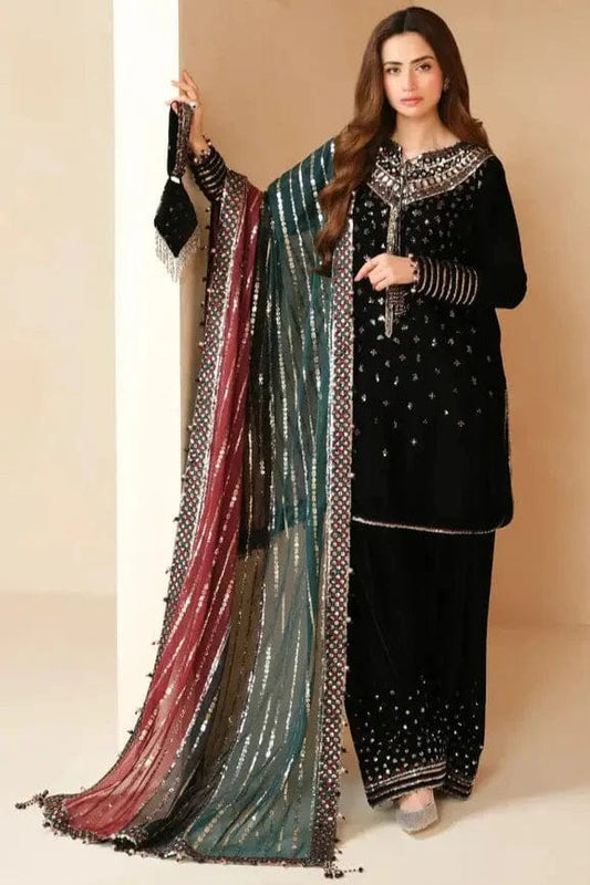 SP-996 Embroidered 9000 Micro Velvet 3Pc With Embroidered Chiffon Dupatta - Shaa Posh