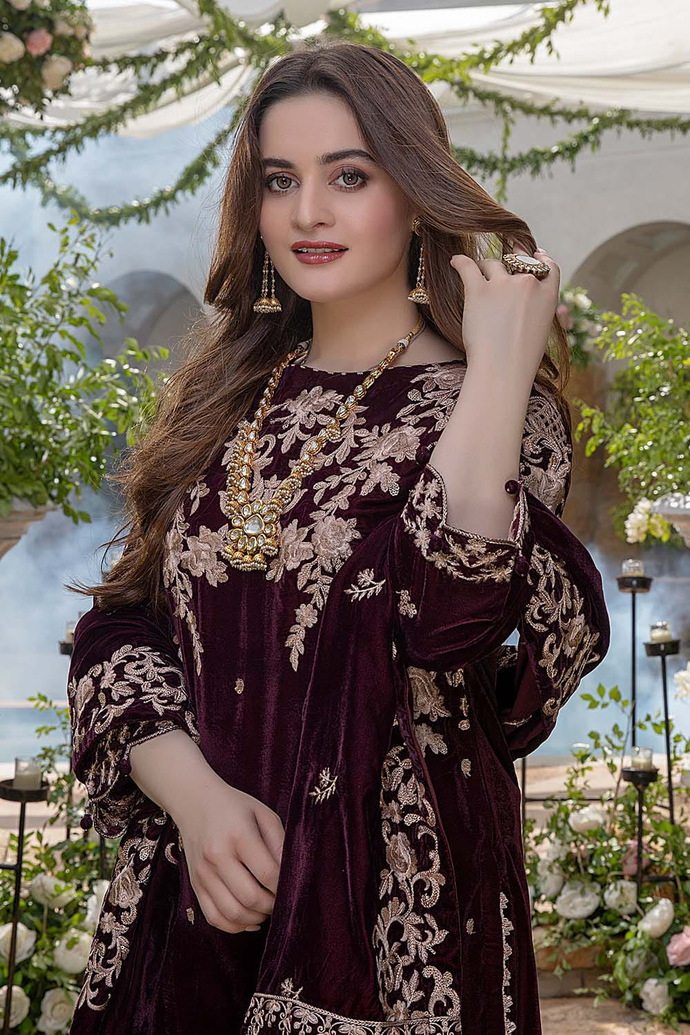 SP-1004 Sequence Embroidered Micro 9000 Gram Velvet 3Pc With Velvet Embroidered Shawl - Shaa Posh