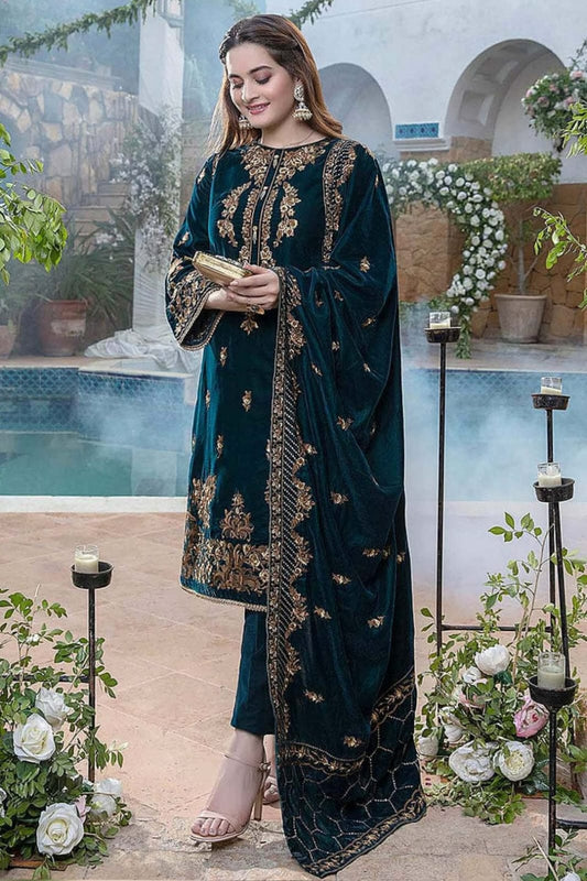 SP-1060 Sequence Embroidered Micro 9000 Gram Velvet 3Pc With Velvet Embroidered Shawl - Shaa Posh