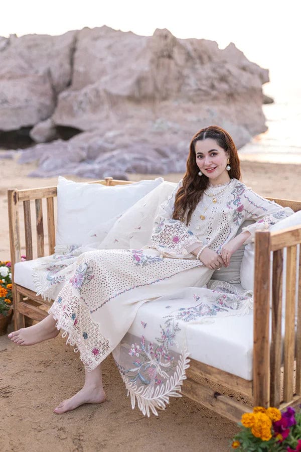 SP-QL2605 Lawn Unstitched Embroidered 3pc Suit With Organza Embroidered Dupatta - Shaa Posh