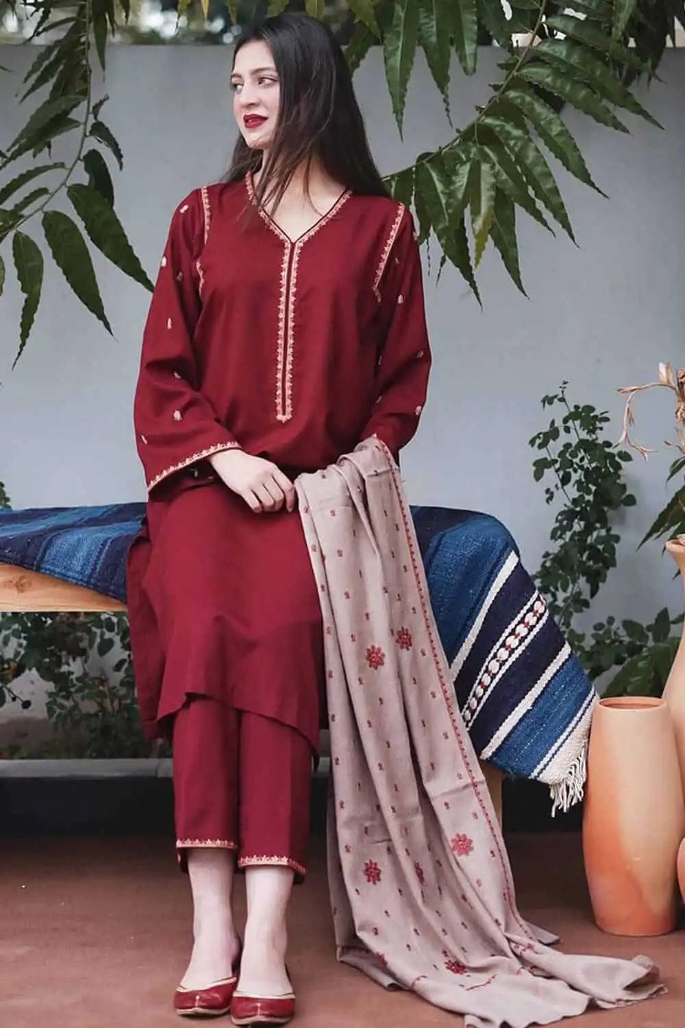 SP-BR1110 Unstitched Heavy Embroidered Dhanak Suit Embroidered Dhanak Shawl - Shaa Posh