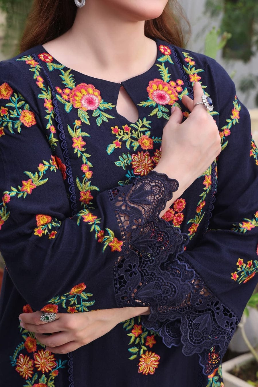 SP-225 Lawn Embroidered 3pc Suit With Cotton Lawn Digital Printed Dupatta - Shaa Posh