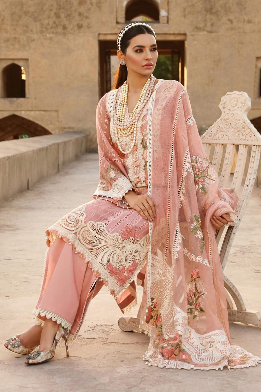 SP-28 Lawn Unstitched Embroidered 3pc Suit With Organza Embridered Dupatta - Shaa Posh