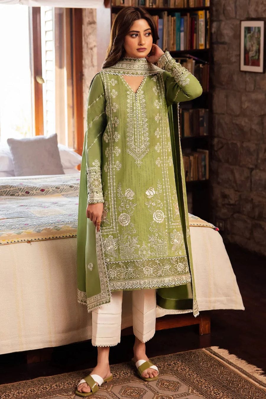 SP-2525 Unstitched Fully Embroided Lawn Suit With Lawn Embroidered Dupatta - Shaa Posh