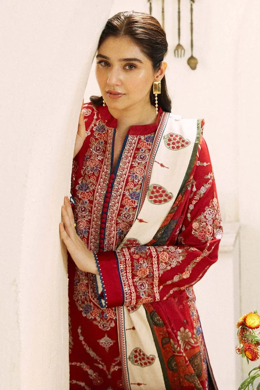 SP-ZS2550 Unstitched Fully Embroided Lawn Suit With Cotton Lawn Digital Printed Dupatta - Shaa Posh