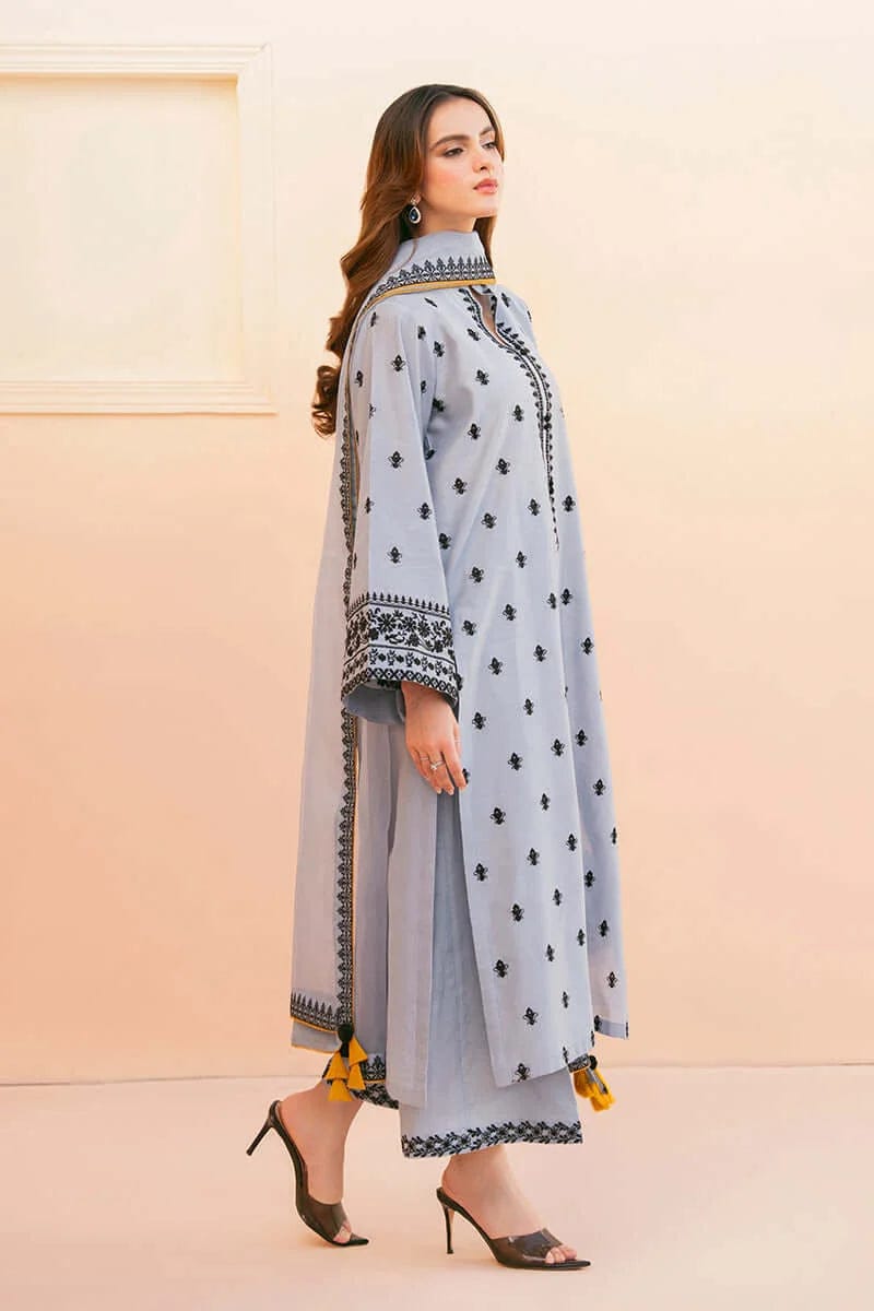 Unstitched 3pc lawn suit by Shaa Posh featuring intricate embroidery and an organza dupatta.