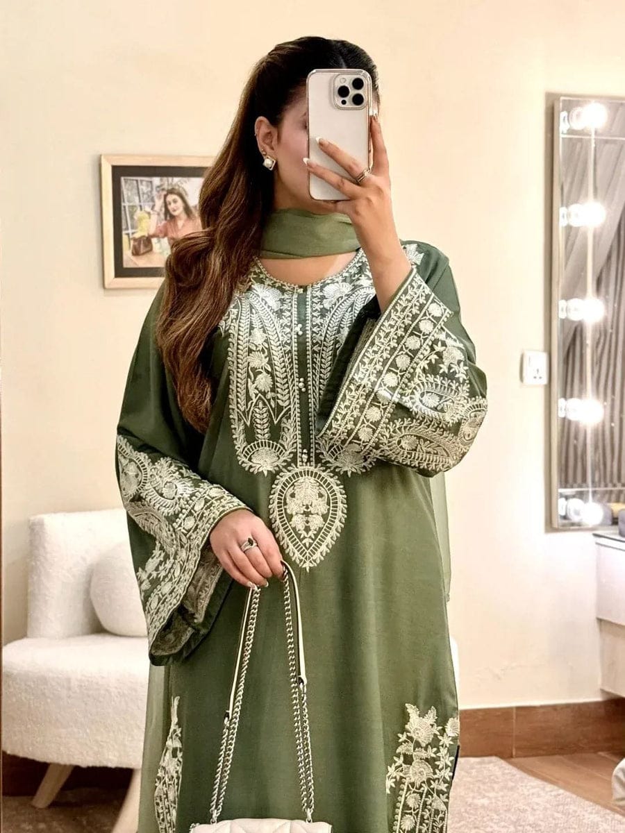 Shaa Posh SP-MR2740 unstitched embroidered lawn suit with Bamber chiffon embroidered dupatta in vibrant colors.