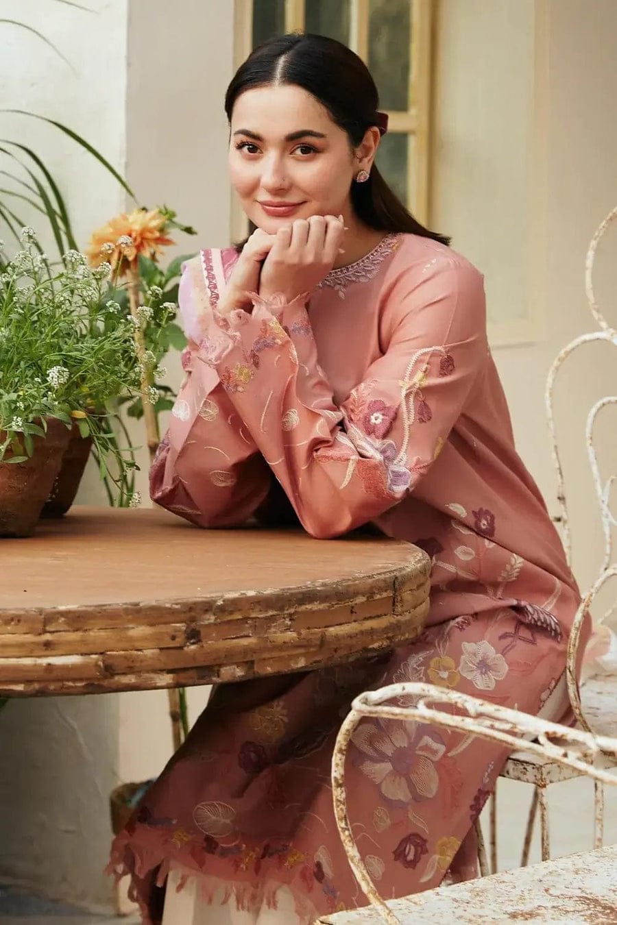 Elegant Shaa Posh SP-ZS2755 embroidered 3-piece lawn suit with digitally printed cotton dupatta, showcasing intricate embroidery details.
