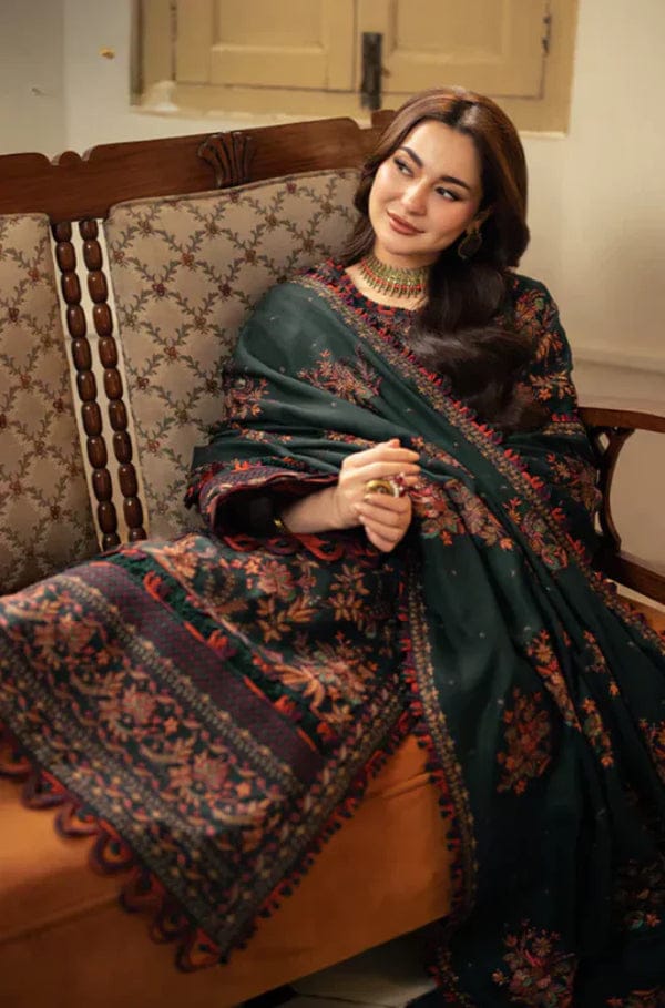 Unstitched Shaa Posh SP-AR 3550 lawn 3-piece suit with embroidered fabric and crinkle embroidered dupatta, displayed on a flat lay.