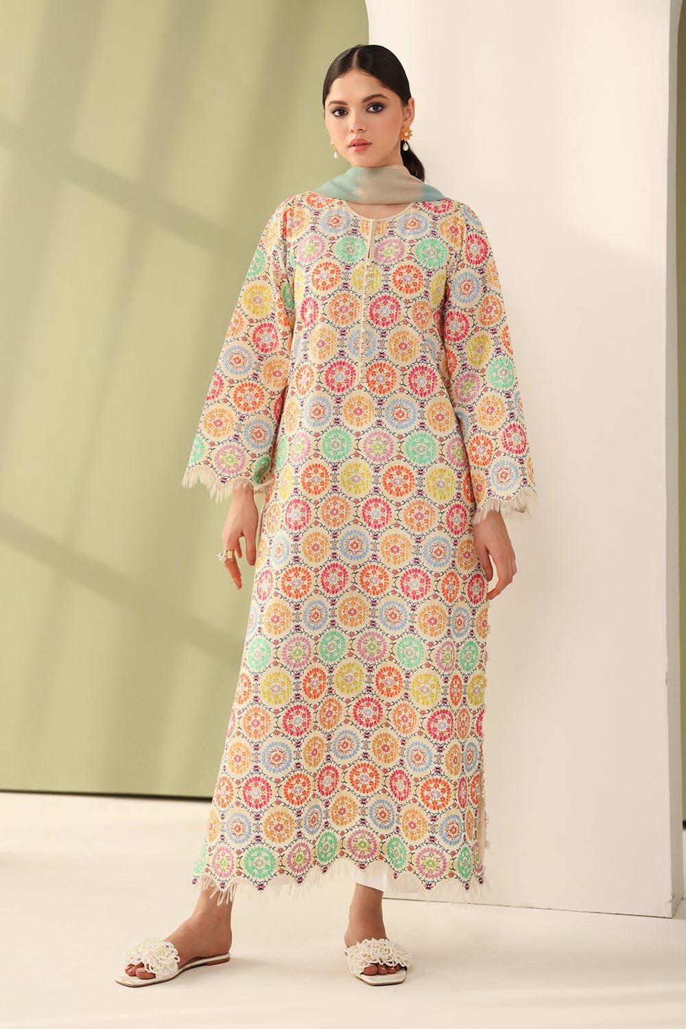 Unstitched digital lawn 3-piece suit by Shaa Posh, featuring intricate digital print fabric and a crinkle dupatta.