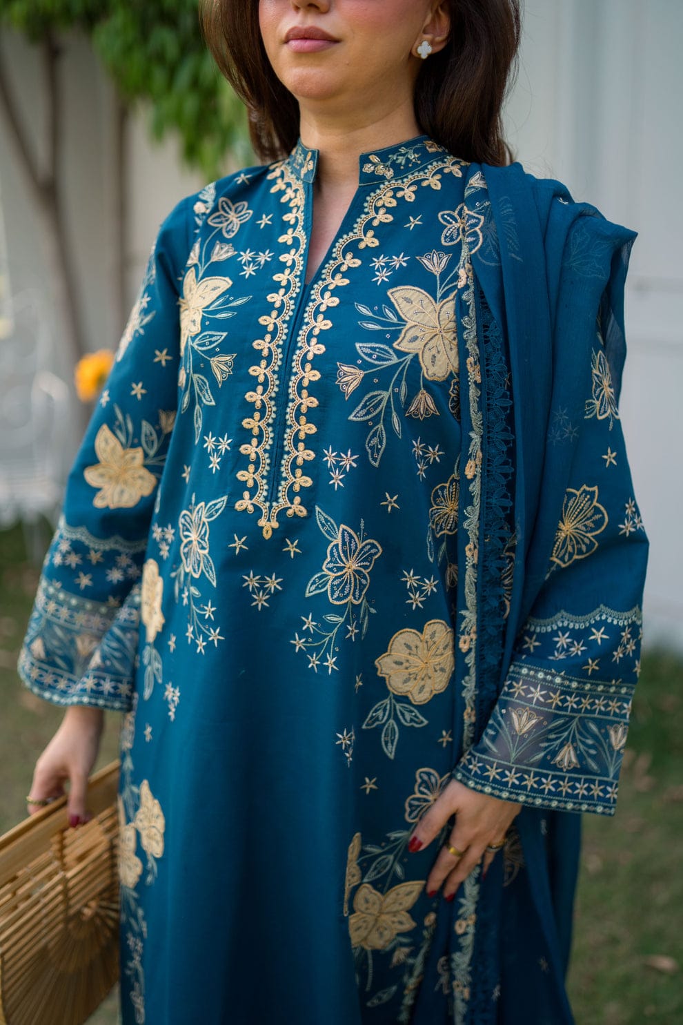 SP-400 Unstitched Fully Embroidered Lawn Suit With Embroidered Bamber Chiffon Dupatta