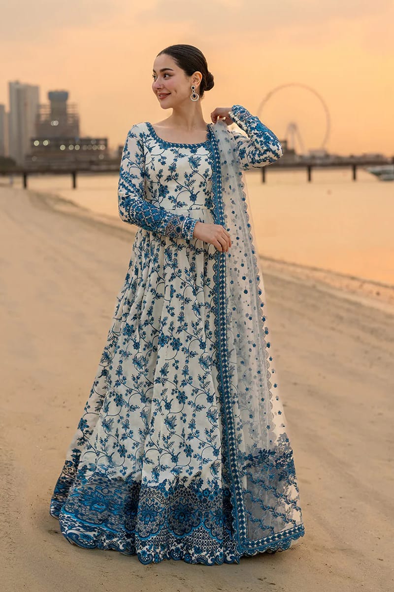 SP-ST1100 Lawn Embroidered 3pc Suit With Organza Embroidered Dupatta