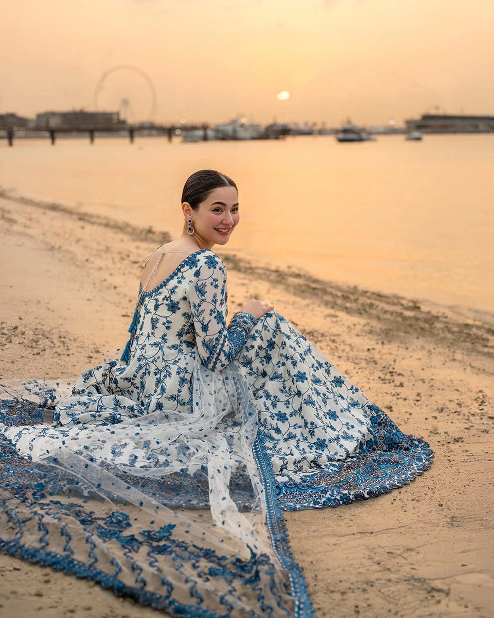 SP-ST1100 Lawn Embroidered 3pc Suit With Organza Embroidered Dupatta