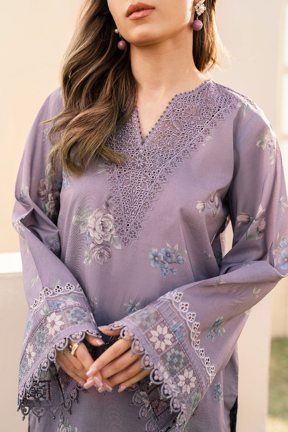 SP-55 Unstitched Digital Printed Lawn Suit 3pc With Digital Printed Lawn Dupatta