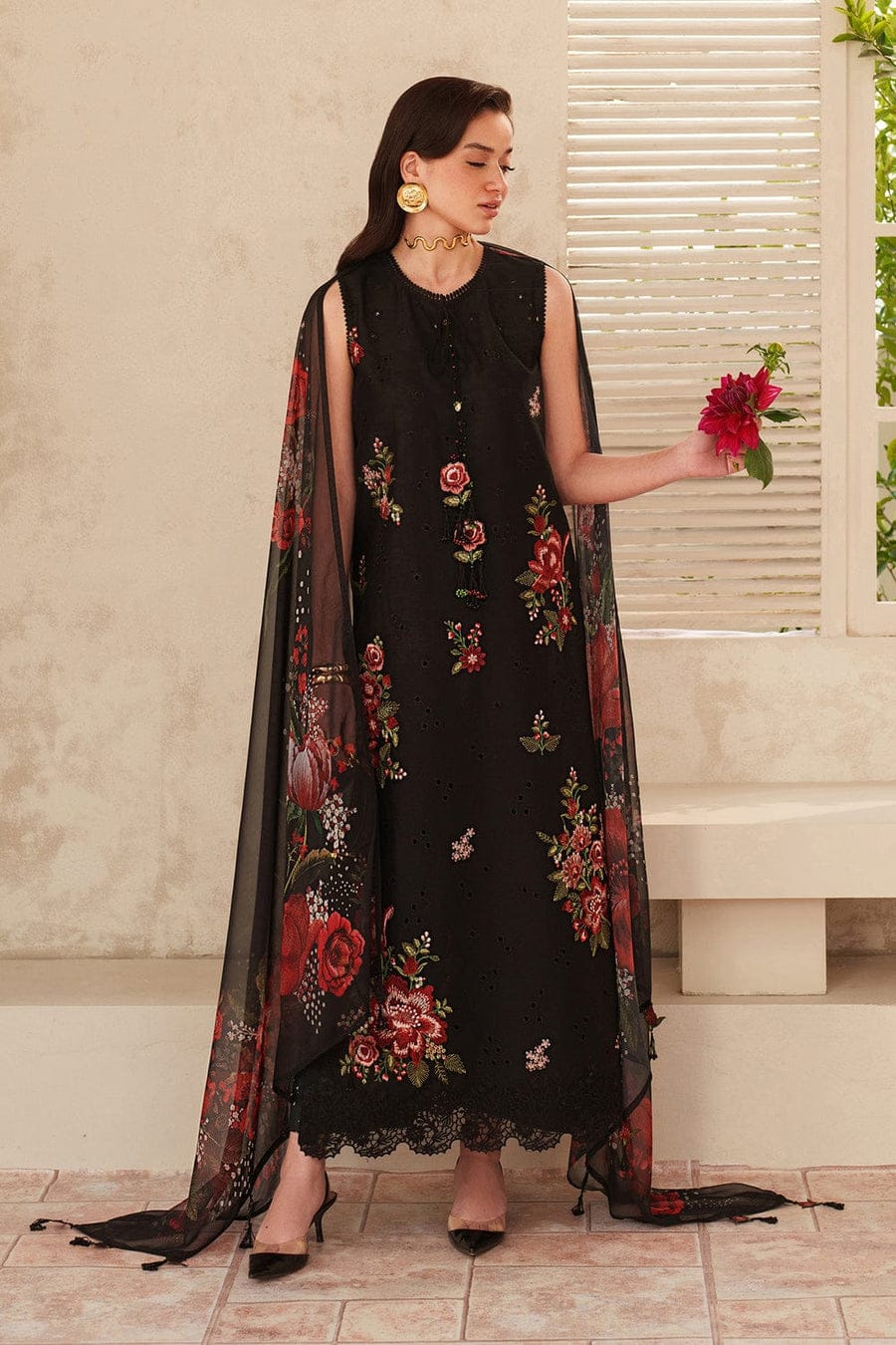 Unstitched Shaa Posh digital printed lawn suit 3-piece set with matching printed lawn dupatta displayed in the image.