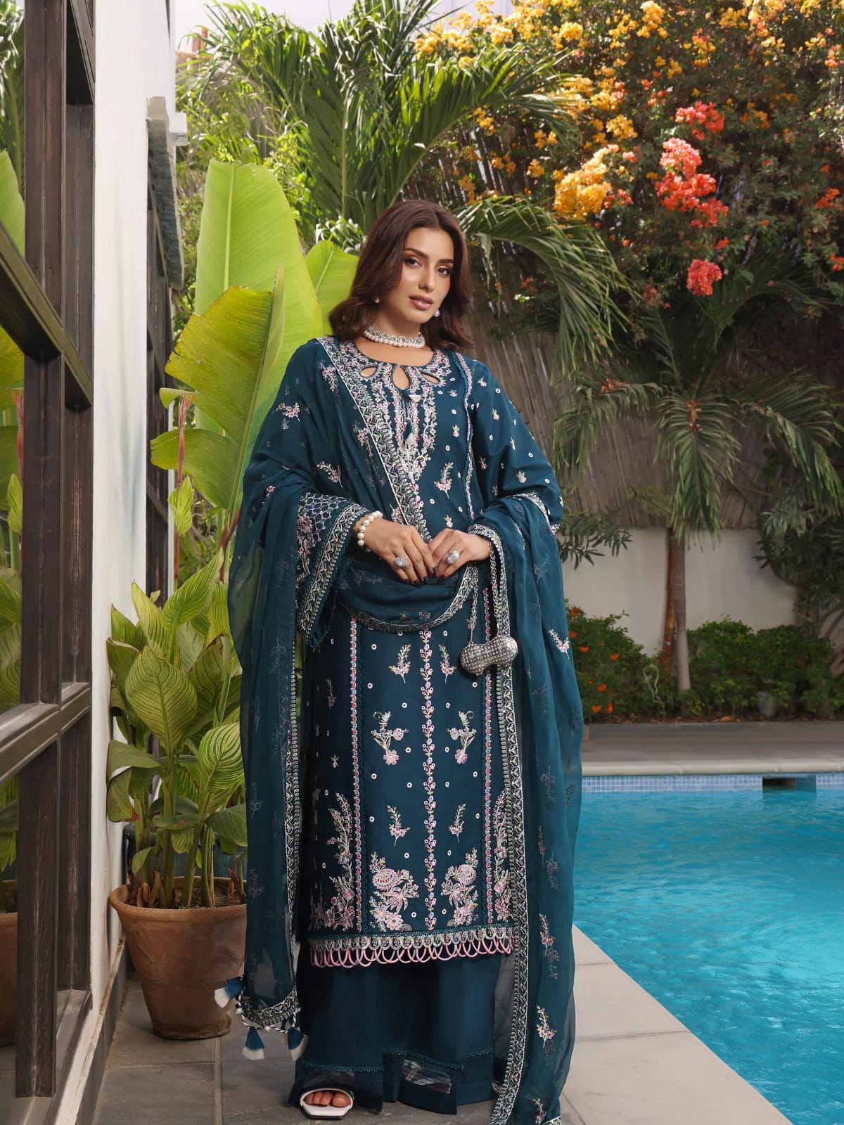 SP-AS5012 Unstitched Fully Embroidered Dhanak Fully Embroidered Dhanak Shawl