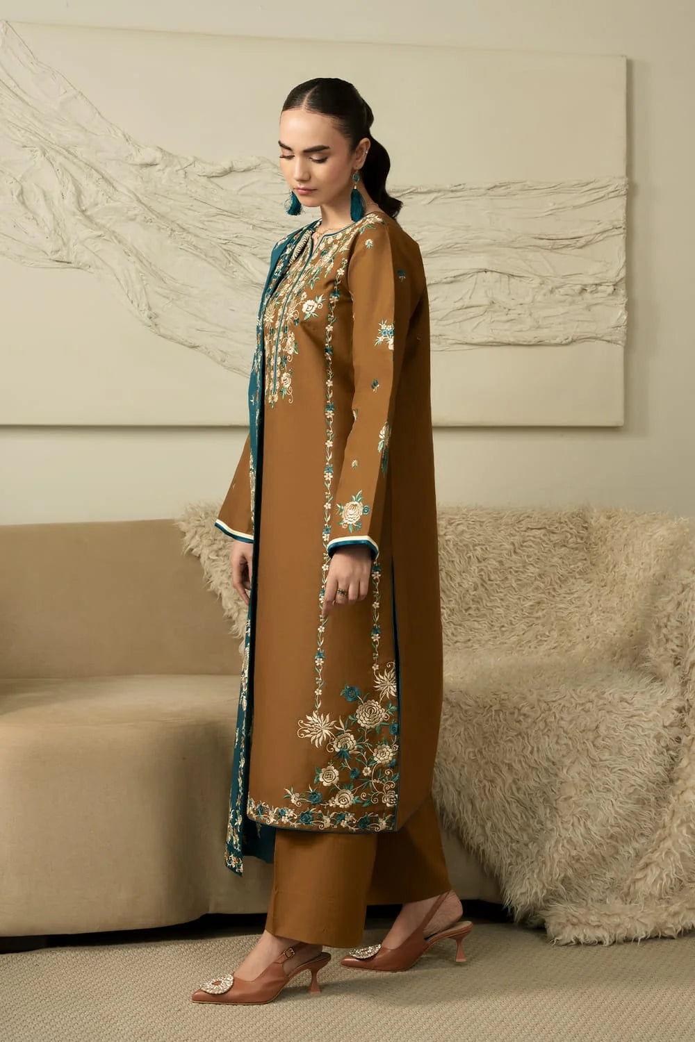 SP-RB250 Highly Recommended (8.2 meters) Unstitched Fully Embroidered Dhanak Suit With 4 Sided Embroidered Dhanak Shawl