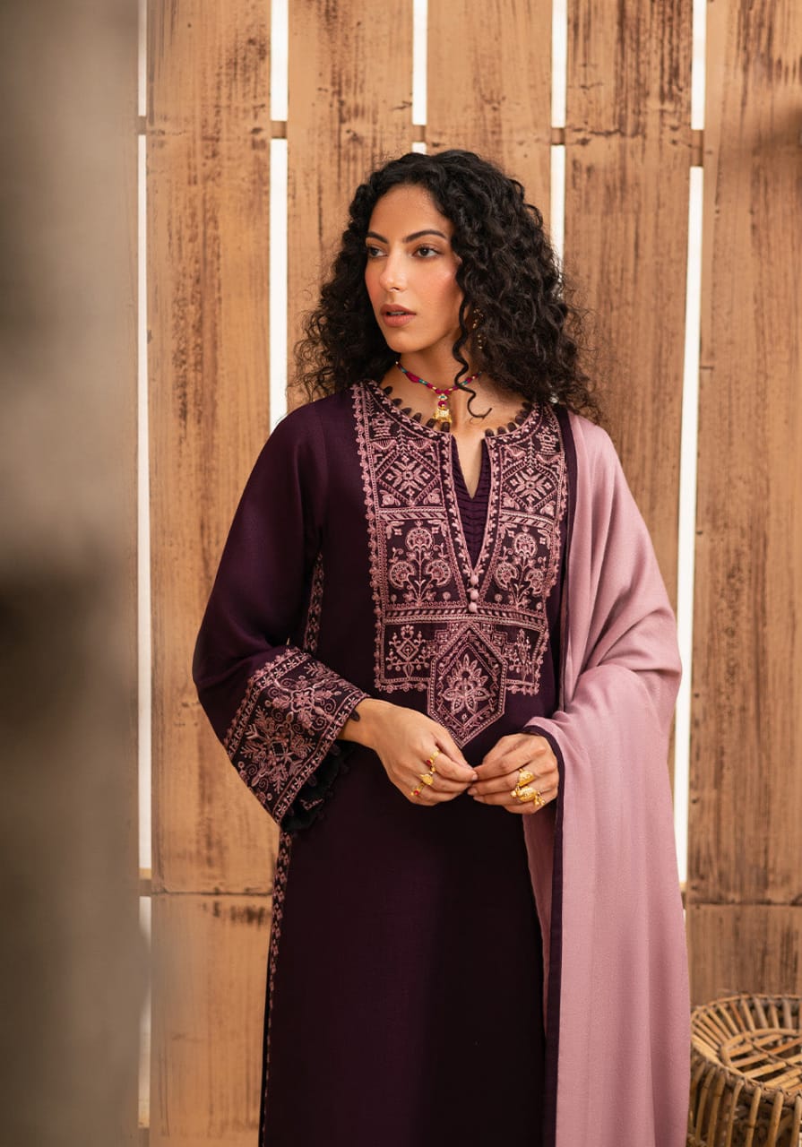 SP-RP605 Unstitched Embroidered Dhanak Suit With Embroidered Dhanak Shawl - Shaa Posh